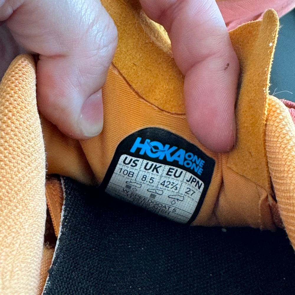 Hoka Women's Speedgoat 5 Sneaker Amber Haze/Sherbet - Picture 6 of 7